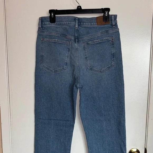 Madewell 90's Straight Jean Size 29T - Picture 7 of 9